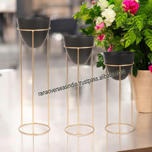 Pot de jardinière décoratif en métal de haute qualité de ton noir avec support pour l'utilisation de bureau de restaurant d'hôtel à la maison au meilleur prix - Product Image 4
