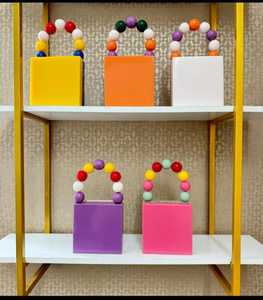 Sac à main exclusif artisanal en résine époxy avec boîte sac à main de luxe de style bohème avec design personnalisable pour les événements de mode - Product Image 3