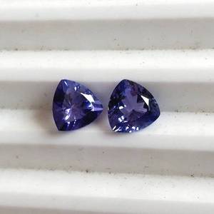 5mm Top Qualité Naturel Tanzanite Pierre Trillion Brillant Coupe Facettes Lâche Calibré Pierres Précieuses pour La Fabrication De Bijoux En Gros - Product Image 3