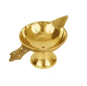 Diya de latón de estilo antiguo para la decoración del templo de Diwali, lámpara de Aceite de oro tradicional, decoración del Festival del hogar indio - Product Image 1