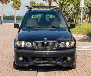 BMW 3 2 5 i Touring d'occasion 2003 en excellent état, prêt à être expédié - Product Image 1