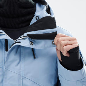 Chaqueta de esquí impermeable de diseño personalizado para hombre OEM con opciones de impresión y etiquetado de logotipo de material transpirable - Product Image 3