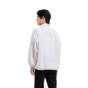 Blouse de protection ESD unisexe GW Brand pour salle blanche, 98% polyester 2% carbone, pour adultes, fabriquée au Vietnam, OEM, échantillon en 7 jours - Product Image 4