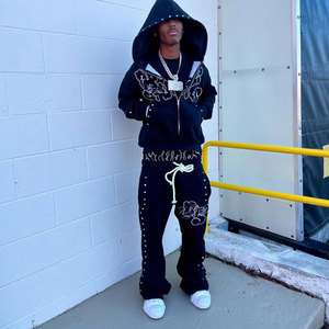 Ensemble de survêtement LAND PURE pour homme, noir, à capuche, 100 % coton, longueur intégrale, style streetwear, avec motif brodé à la main, fermeture à cordon, coupe classique - Product Image 1