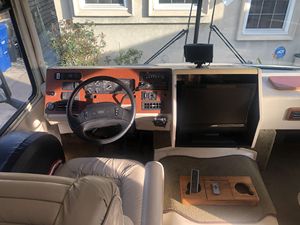 Gran Oferta, Excelente Estado: Ford F-53 Gulf Stream Sun Sport de 1996, Listo para Enviar - Product Image 2