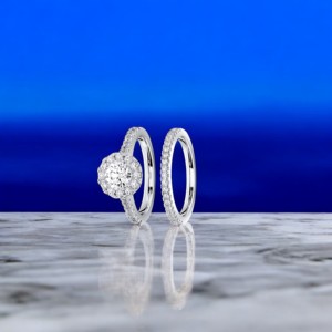 Anillo de compromiso de corte redondo de moissanita de 1,54 quilates con banda a juego, Juego de puntas de diamante en plata para ella - Product Image 3