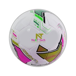 Balón de entrenamiento de fútbol de Next Tech Industries, material de PU para fines de entrenamiento con diseño personalizado y logotipo personalizado - Product Image 5