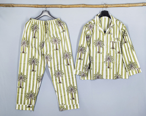 ชุดนอนหรูสำหรับผู้หญิง ใส่สบาย ผ้าคุณภาพสูง ออกแบบมาเพื่อการนอนหลับที่ผ่อนคลาย - Product Image 1