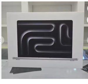 Auténtico y Exclusivo Pro con Pantalla Liquid Retina XDR de 16 Pulgadas, Chip M3 Max, CPU de 14 Núcleos, GPU de 30 Núcleos, 36 GB de Memoria Unificada, 1 TB SSD - Product Image 3