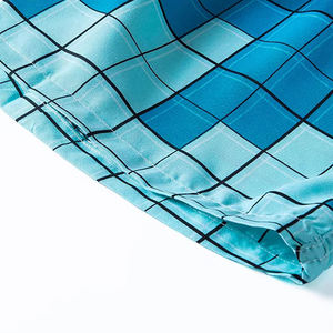 กางเกงขาสั้นผ้าโพลีเอสเตอร์สำหรับผู้ชายกางเกงขาสั้นตาข่ายสองชั้นสำหรับใส่ออกกำลังกายกางเกงแฟชั่นแนวสตรีทพิมพ์ลายกราฟิกสำหรับผู้ชายใส่สบายพิมพ์ซับลิเมชันได้100% - Product Image 4