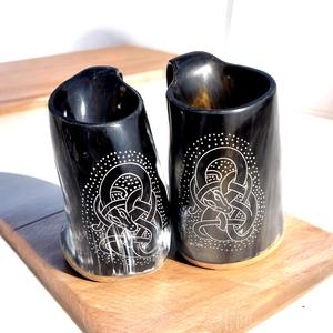 Fait sur mesure avec support gravé à la main corne à boire et corne à boire tasses en cornes de buffle idéal pour les magasins Viking - Product Image 2
