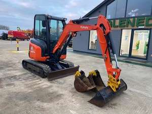 Excavadora japonesa usada Mini excavadora Construcción de granja Maquinaria de movimiento de tierra Alto rendimiento Kubota 183-3/8Ton - Product Image 6