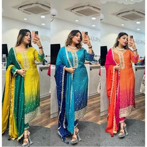 Elegante ropa informal para mujer Chinon estampado Digital boda/tradicional Kurta Santoon pantalón Gotta Patti encaje a juego indio - Product Image 1