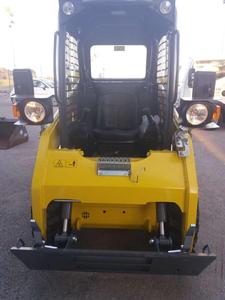 Chargeuse compacte sur chenilles multifonction Wacker Neuson SW10 2023, capacité de charge nominale de 2,3 tonnes, moteur de 92 kW, à vendre - Product Image 2