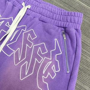 Short de survêtement décontracté pour hommes, avec logo personnalisé, entrejambe de 5 pouces 100% coton, sérigraphie délavée à l'acide, short de basket-ball avec impression Dgt - Product Image 3