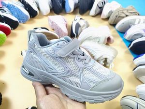 2024 nouvelle mode chaussures de sport pour enfants de haute qualité pour hommes et femmes chaussures décontractées pour enfants chaussures en stock direct d'usine - Product Image 4
