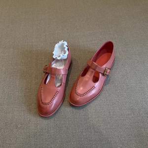 Zapatos de tacón de cuero con correa al tobillo para mujer, estilo clásico, con tacón de bloque, para fiesta, tipo Oxford, con cordones. - Product Image 1