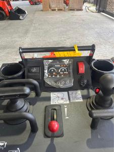 ENVÍO GRATUITO Kubota SCL 1000 Mini Cargadora Compacta con Certificación EPA y CE, Cilindro Hidráulico Eaton, Motor Principal, Bomba, Caja de Cambios, Engranaje, PLC - Product Image 5