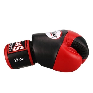 Gants de boxe personnalisés professionnels pour jumeaux, gants de haute qualité, équipement de combat, design et logo personnalisés, gants de boxe Muay Thai - Product Image 3
