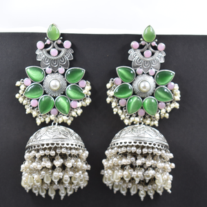 Los más nuevos pendientes de perlas Kundan Jhumka, pendientes de plata hechos a mano jhumka, pendientes de latón para damas, joyería de moda india - Product Image 1
