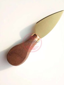 Juego de cuchillos para queso con hoja de acero inoxidable y mango de madera - Product Image 2