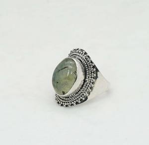 925 argent sterling massif mois d'août pierre de naissance prehnite avec lunette réglage bague de forme ovale - Product Image 2