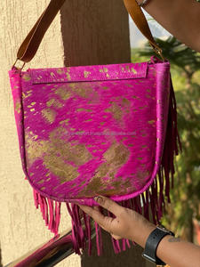 Bolso de mano de piel metálica estilo bohemio para mujer, bolsa de hombro de cuero con flecos cruzados, Color rosa - Product Image 3
