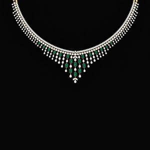 Collar de Diamantes Cultivados en Laboratorio, Corte Marquesa, Color Blanco, Amarillo y Rosa, Oro de 18 Quilates, 37 Gramos en Bruto, 33 Gramos en Neto, Certificado IGI, Lujo - Product Image 4