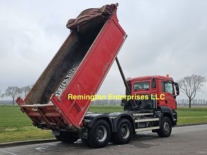 Camion benne d'occasion MAN 33.400 8x4 de 2012, capacité 50t, diesel, robuste, pour transport et travaux d'ingénierie - Product Image 4