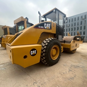 90NEW Japan Original Second-<b>hand</b> Wheeled Caterpillar Vibratory Roller Cs-683e with Diesel Engine Pump High Quality for Sale - Product Image 1