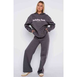 Ensemble de survêtement pour femme, pantalon de survêtement à jambes larges respirant à capuche, uni, brodé, long, 2 pièces, pour l'hiver - Product Image 1