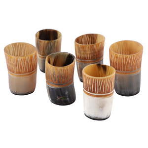 Ensemble de verres à liqueur en corne de vache Viking, mini gravure, pour bar rustique ou médiéval et rassemblements par multi craft - Product Image 2