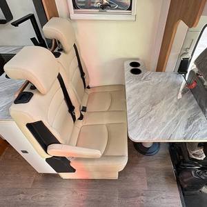 Camping-car blanc moderne sur châssis de fourgon avec graphismes verts et noirs, toit relevable, fenêtres latérales, utilisation comme abri de voiture, LIVRAISON GRATUITE partout dans le monde - Product Image 3