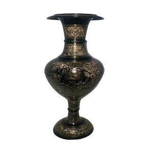 Vase à fleurs en laiton de haute qualité avec gravure peinture or et noire finie pour la décoration intérieure Table Vase à fleurs décoratif - Product Image 1