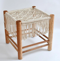 Pouf de rangement traditionnel en bambou tricoté à la main, imperméable, forme rectangulaire contemporaine, pieds en bois confortables, incrustation d'os