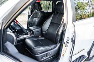 Lexus GX 460 2014 Usado, Sin Reserva, Motor V8 de 4.6 Litros, Tracción en las Cuatro Ruedas, Paquete Premium, Mayormente de Propietarios del Sur - Product Image 5