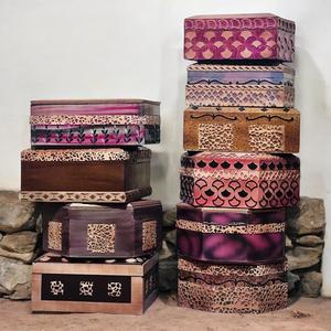 Coffrets cadeaux de bijoux en bois de finition naturelle multicolore faite à la main de qualité supérieure artisanat MDF multicolore pour la décoration de la maison inde - Product Image 6