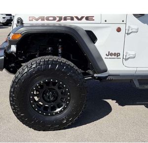 Camionnette Gladiator Mojave Crew Cab 2022 en excellent état - Prêt à être expédié - Product Image 4