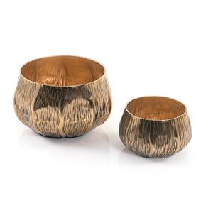 Juego de Dos Tazones para Chocolate con Acabado Dorado Antiguo, Hechos a Mano, Diseño Clásico y Elegante - Product Image 1