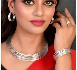 Hermoso conjunto de Hasli de Latón chapado en plata con collar con patrón de corona y cadena de hilo de moda diseño personalizado chapado en oro - Product Image 1