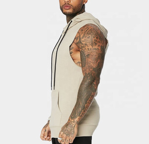 Venta al por mayor Slim Fit Men's Pullover Turtleneck Sleeveless Kangaroo Pocket Hoodie 100% algodón bordado Winter Masked Hoodie - Product Image 6