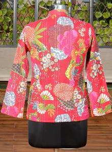 Veste Boho en coton indien faite à la main pour femmes manteau matelassé réversible avec poche prix de gros vêtements d'hiver - Product Image 5