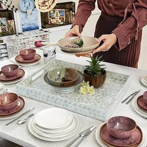 Plateau élégant en nacre fait main avec base en bois Produit de plateaux décoratifs - Product Image 3