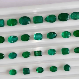 Piedras preciosas Esmeralda naturales Mix Cut 38 PCs Buena calidad con excelente brillo y buen color a precio barato utilizado para cualquier fabricación de joyas - Product Image 6