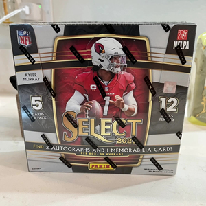 Caja de Aficionado de la Serie Select de Fútbol Panini 2021 - Product Image 1