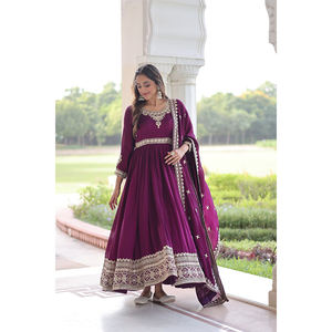 Traje Anarkali de la Mejor Calidad, Ropa Tradicional India para Mujer, Vestido de Novia de Seda Vichitra con Bordado de Lentejuelas - Product Image 1