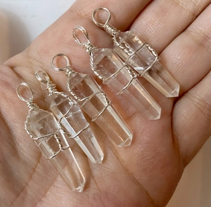 Incroyables pendentifs en Quartz transparent à Double Point au meilleur prix fournisseur en ligne de pendentifs en Quartz clair d'exportations de cristal Exis - Product Image 6