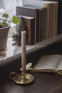 Bougeoir fleur en laiton antique pour table à dîner, bar, dîner et décoration de fête - Product Image 2