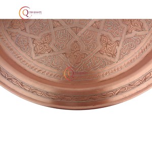 Bandeja de diseño de grabado de cobre sin asa, chapado en cobre brillante pulido con forma redonda para decoración de boda de mesa de forma redonda - Product Image 2
