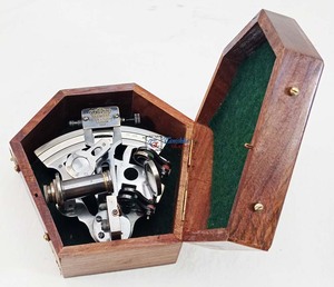 Sextante antiguo de latón Náutico al por mayor con caja de madera funcional Kelvin y Hughes 1917 sextante marítimo herramienta de navegación - Product Image 3
